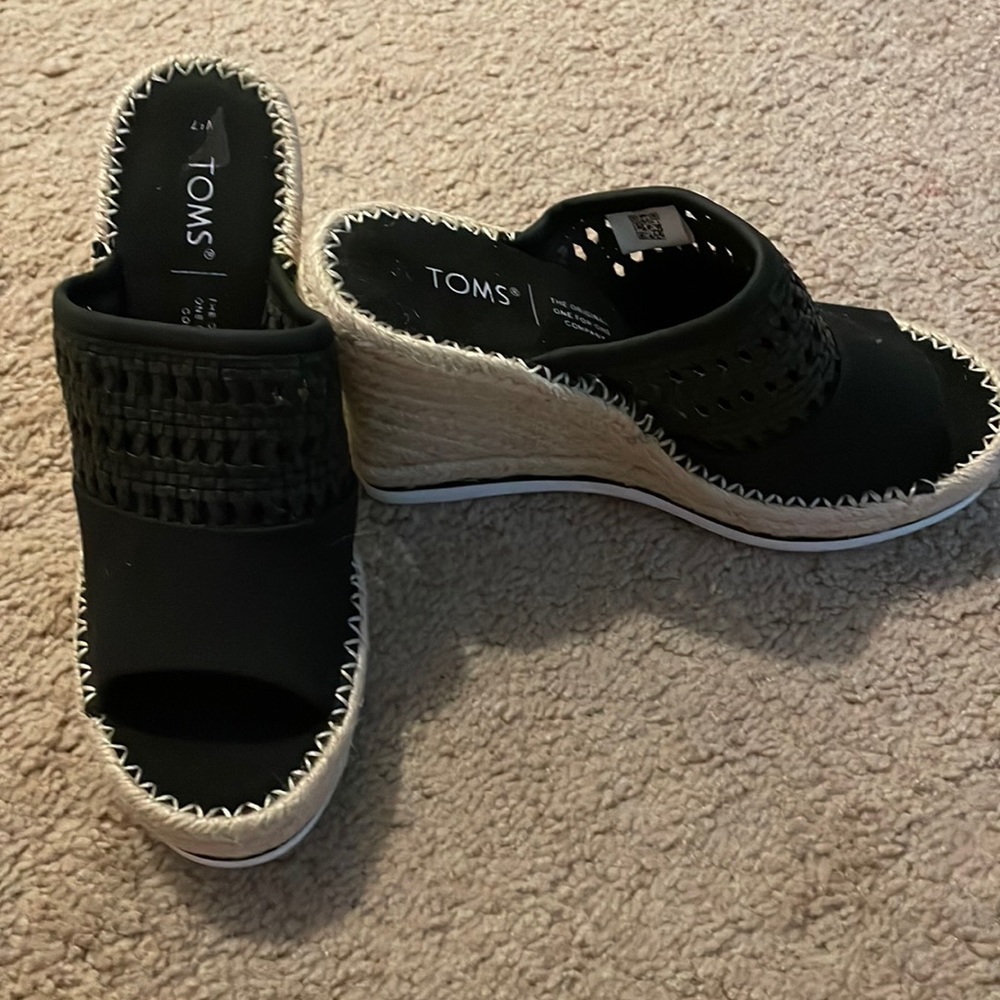 Tom’s Black Wedge Women’s Mule